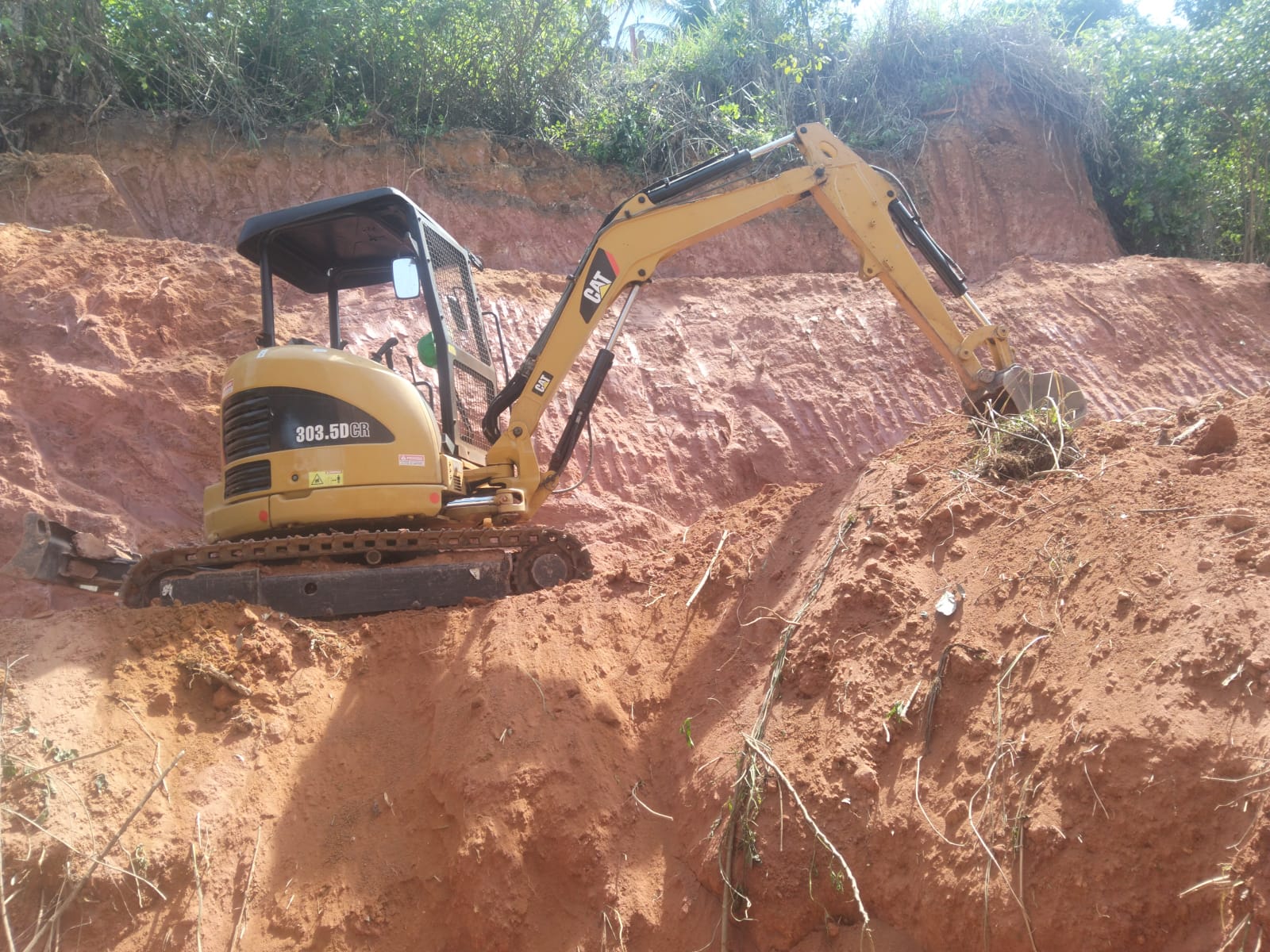 Serviço de escavação de terrenos